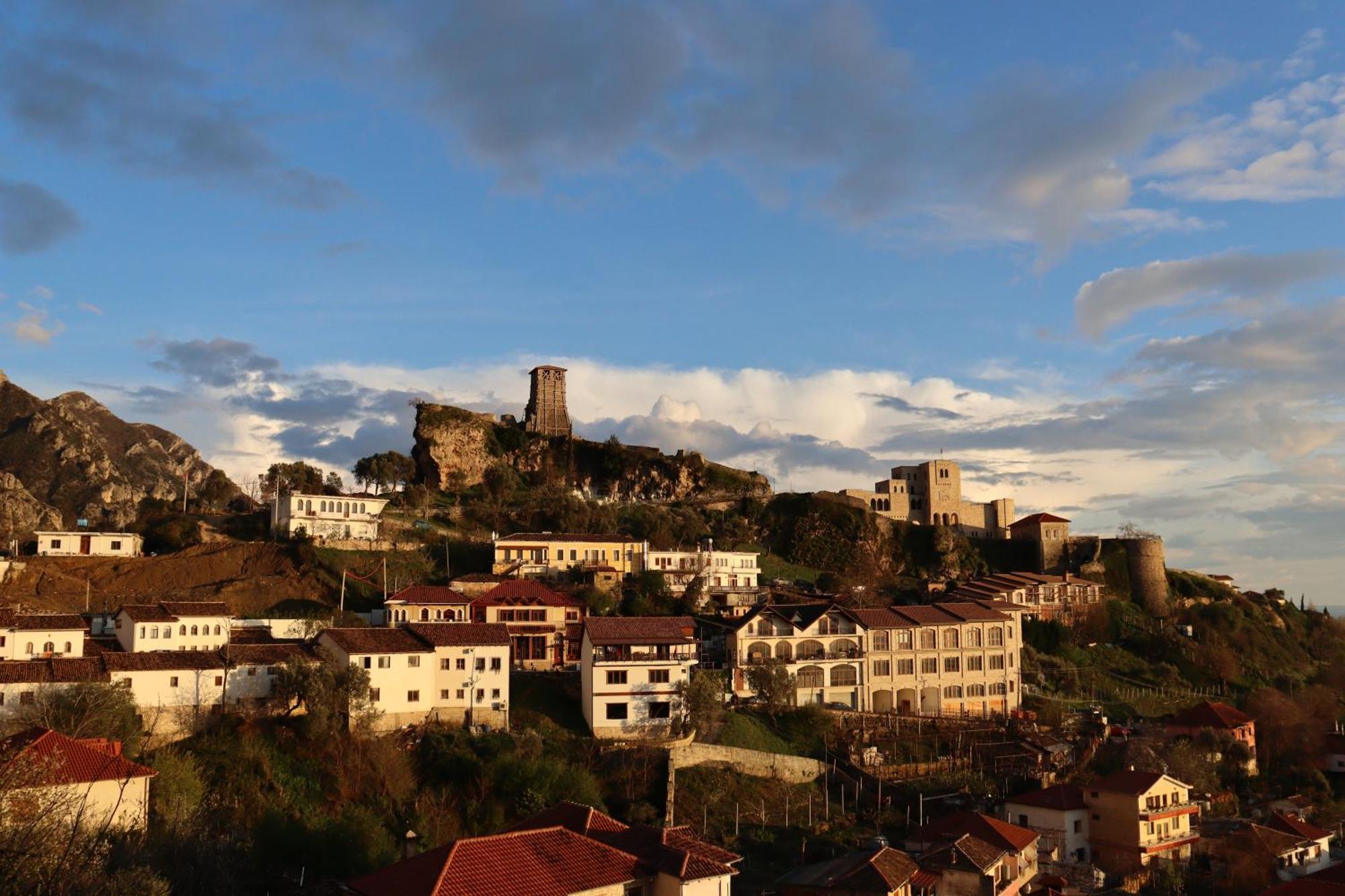 Pisha Panoramic Rooms Kruja Kültér fotó